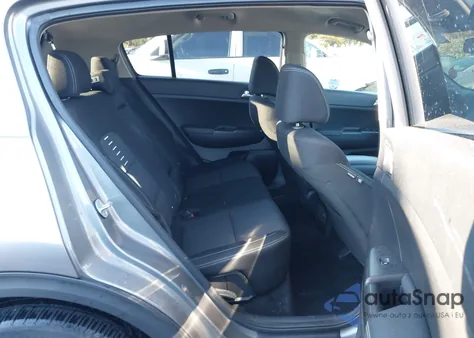 2017 Kia Sportage Lx z USA, uszkodzony, nr VIN KNDPMCAC5H7188207